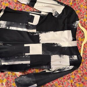 Porto Graphic Black and White Top